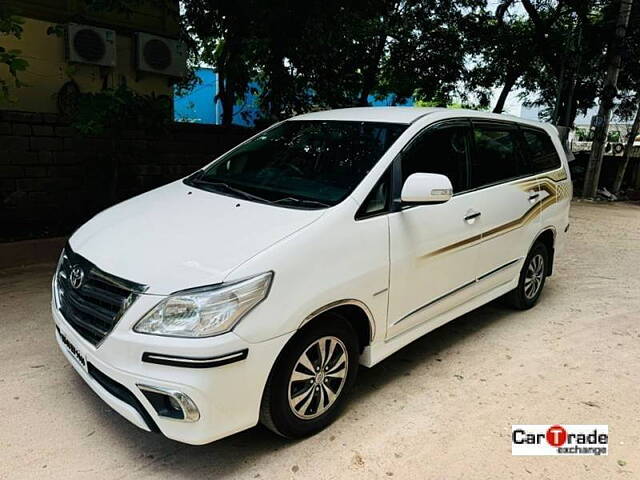 Used Toyota Innova [2013-2014] 2.5 VX 8 STR BS-III in Hyderabad