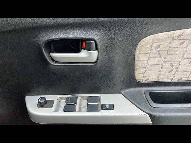 Used Maruti Suzuki Wagon R 1.0 [2014-2019] VXI AMT in Hyderabad