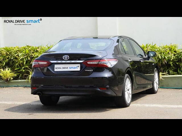 Used Toyota Camry Hybrid in Kochi