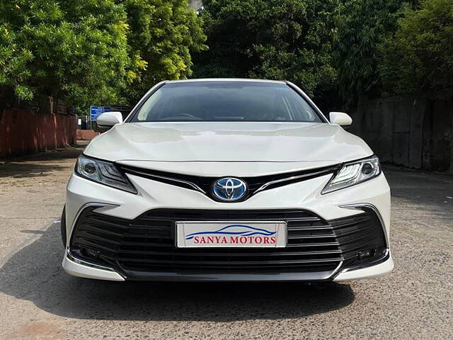 Used Toyota Camry Hybrid in Delhi