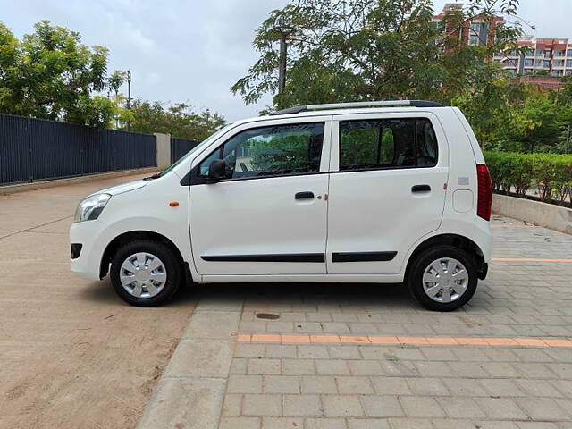 Used Maruti Suzuki Wagon R 1.0 [2014-2019] LXI CNG (O) in Ahmedabad