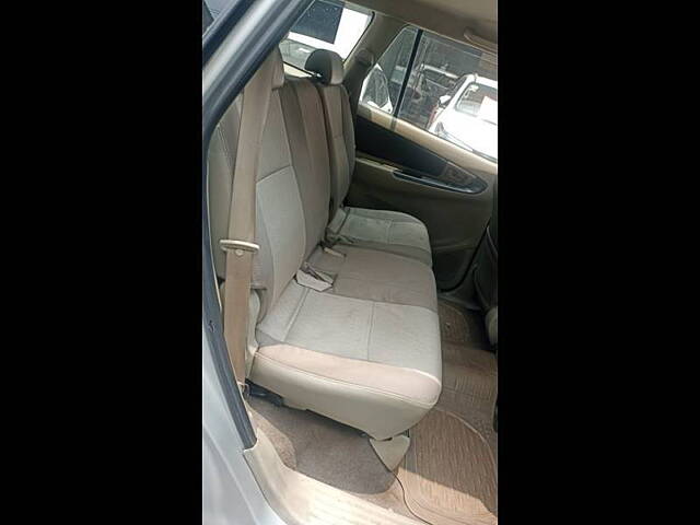 Used Toyota Innova [2012-2013] 2.5 G 8 STR BS-IV in Kanpur