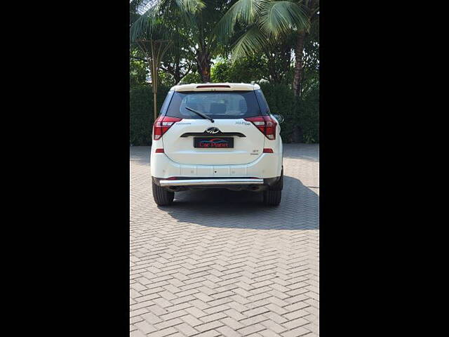 Used Mahindra XUV500 W7 AT [2018-2020] in Surat