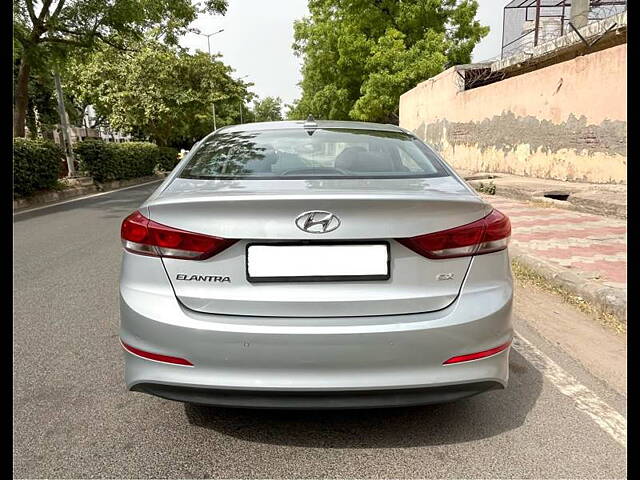 Used Hyundai Elantra [2016-2019] 2.0 SX MT in Delhi