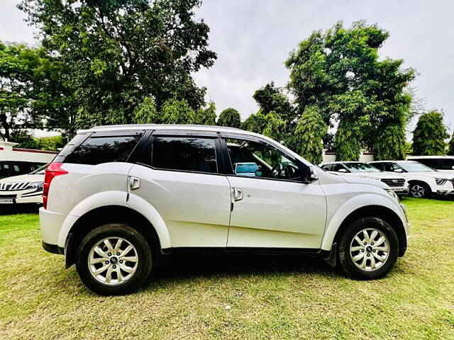 Used Mahindra XUV500 W9 [2018-2020] in Lucknow