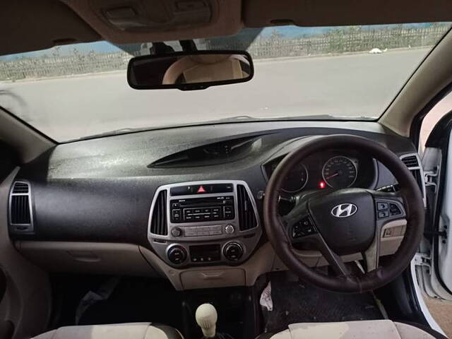 Used Hyundai i20 [2010-2012] Sportz 1.2 BS-IV in Ahmedabad