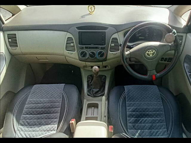 Used Toyota Innova [2012-2013] 2.5 G 8 STR BS-IV in Kanpur