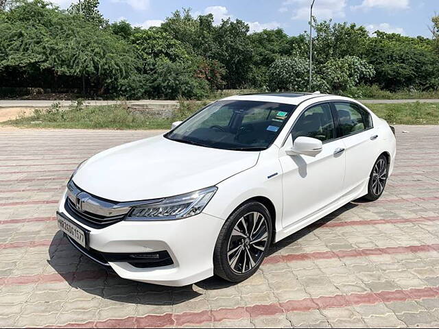 Used Honda Accord Hybrid in Delhi