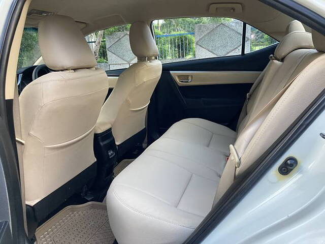 Used Toyota Corolla Altis G Petrol in Delhi