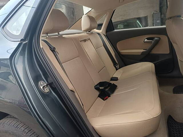 Used Volkswagen Vento [2015-2019] Highline Petrol AT [2015-2016] in Mumbai