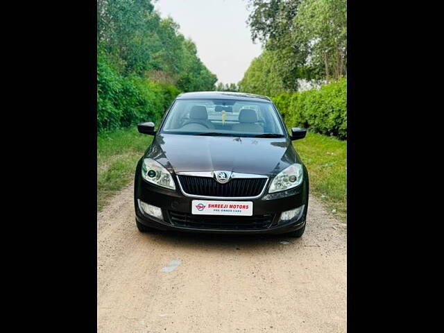 Used Skoda Rapid [2014-2015] 1.5 TDI CR Elegance AT in Ahmedabad