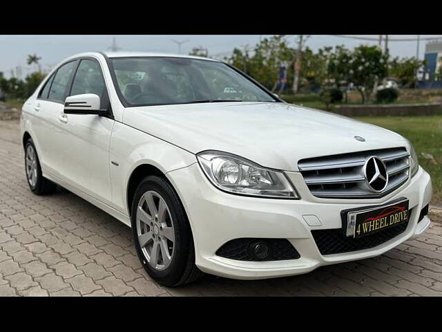 Used Mercedes-Benz C-Class [2011-2014] 220 BlueEfficiency in Mohali