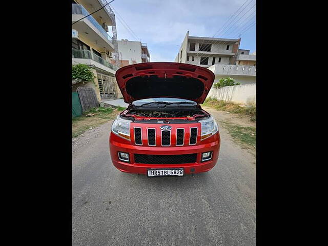 Used Mahindra TUV300 [2015-2019] T8 AMT in Gurgaon