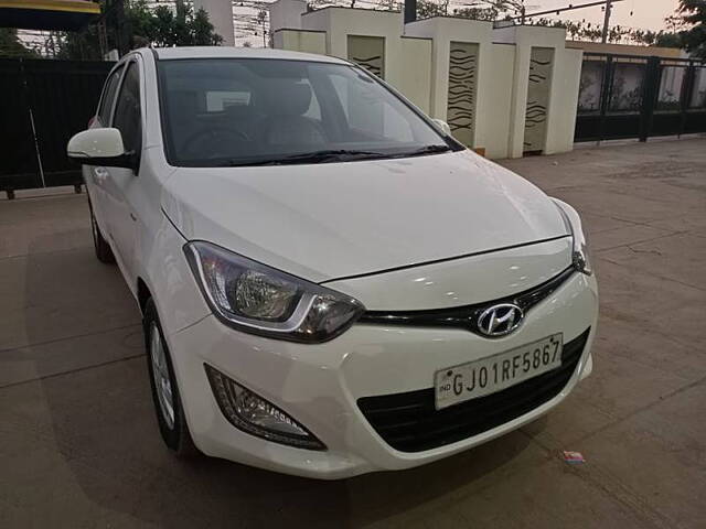 Used Hyundai i20 [2010-2012] Sportz 1.2 BS-IV in Ahmedabad