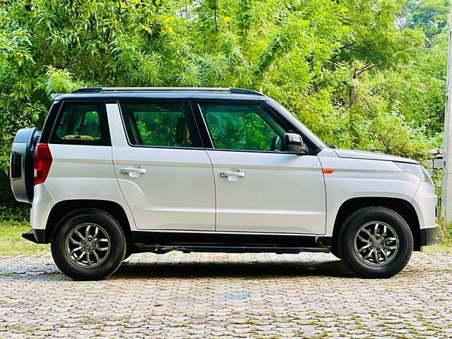 Used Mahindra TUV300 T10 in Ahmedabad