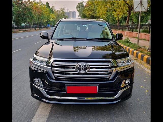 Used 2017 Toyota Land Cruiser in Delhi