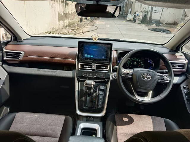 Used Toyota Innova Hycross VX Hybrid 8 STR in Delhi