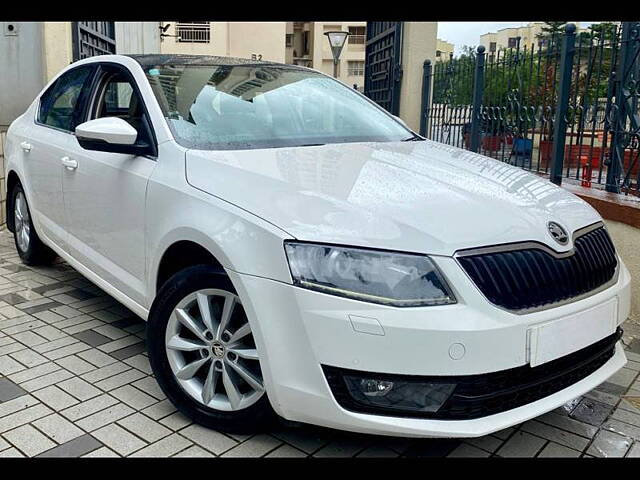 Used 2017 Skoda Octavia in Thane