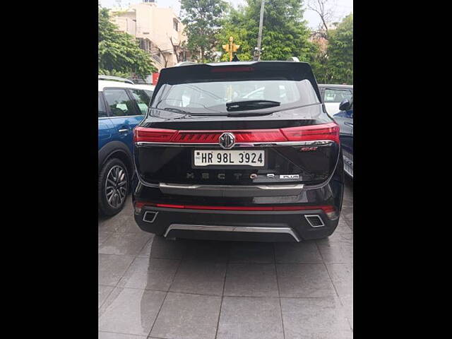 Used 2023 MG Hector Plus in Delhi