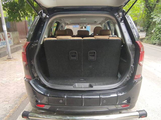 Used Mahindra XUV500 W11 AT in Delhi