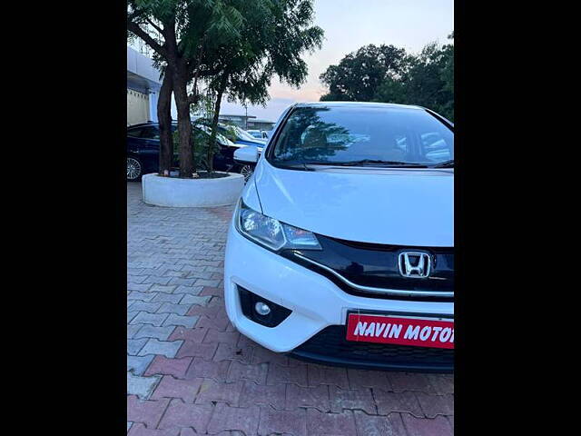 Used Honda Jazz [2015-2018] V AT Petrol in Ahmedabad