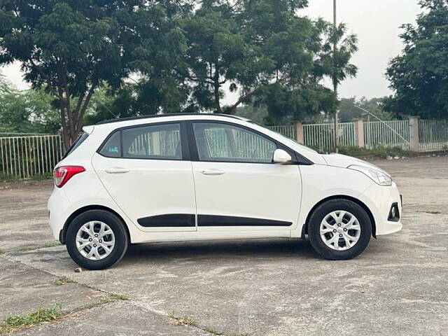 Used Hyundai Grand i10 [2013-2017] Sportz 1.2 Kappa VTVT [2016-2017] in Ahmedabad