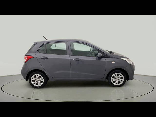 Used Hyundai Grand i10 Magna 1.2 Kappa VTVT in Ahmedabad