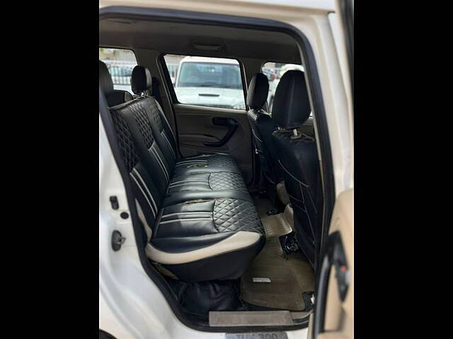 Used Mahindra TUV300 [2015-2019] T4 Plus in Vadodara