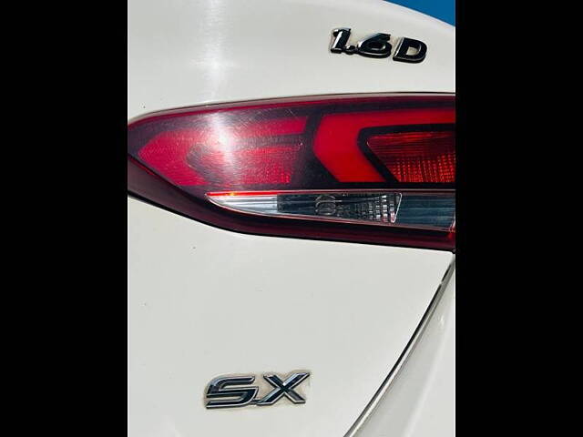 Used Hyundai Verna [2017-2020] SX (O) 1.6 CRDi  AT in Kanpur