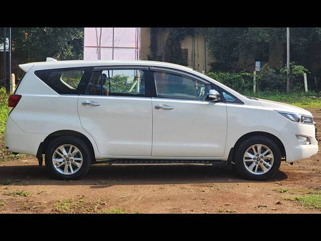 Used Toyota Innova Crysta [2016-2020] 2.4 G 7 STR [2016-2017] in Sangli