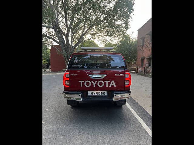 Used Toyota Hilux High 4X4 AT in Delhi
