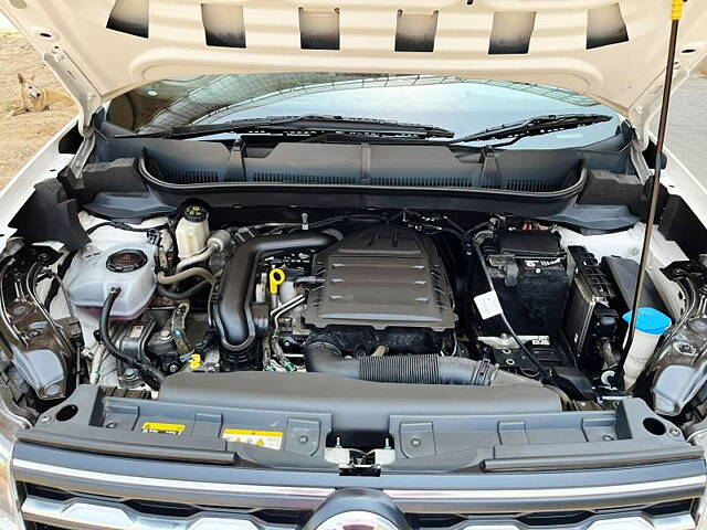 Used Volkswagen Taigun [2021-2023] Topline 1.0 TSI MT in Ahmedabad