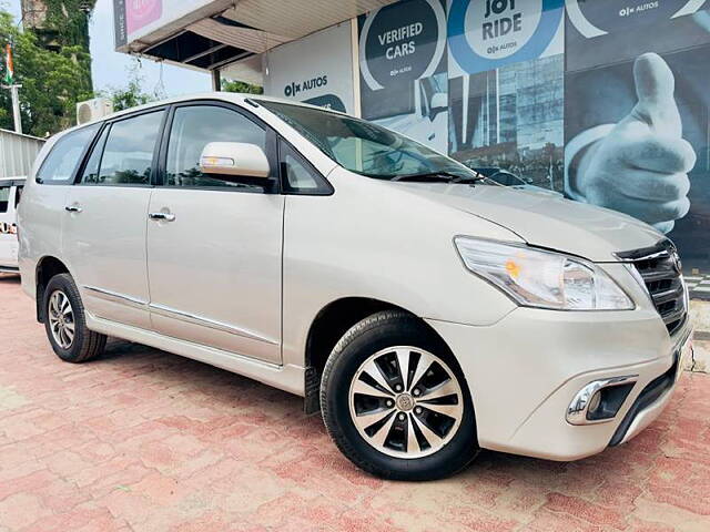 Used Toyota Innova [2013-2014] 2.5 VX 7 STR BS-III in Ahmedabad