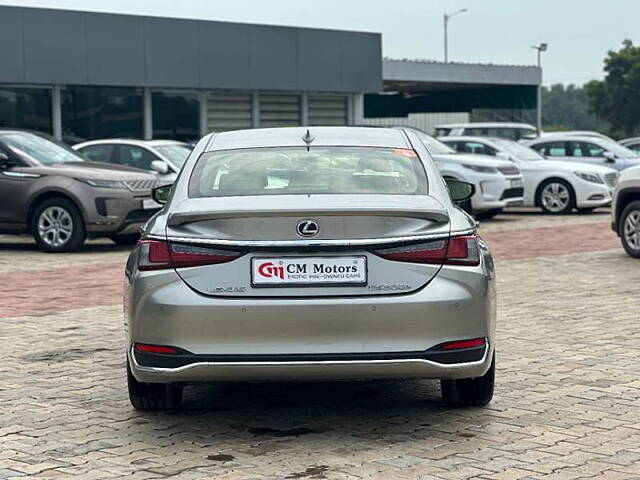 Used Lexus ES 300h Luxury [2020-2021] in Ahmedabad