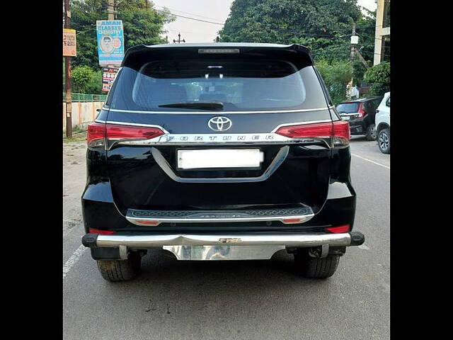 Used Toyota Fortuner [2016-2021] 2.8 4x2 AT [2016-2020] in Lucknow