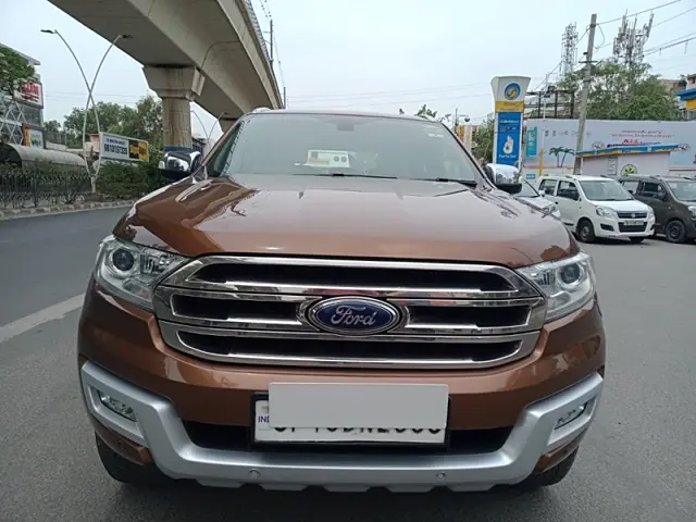 Used 2017 Ford Endeavour in Delhi