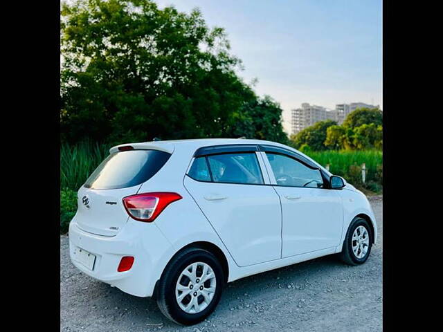 Used Hyundai Grand i10 [2013-2017] Magna 1.1 CRDi [2016-2017] in Vadodara