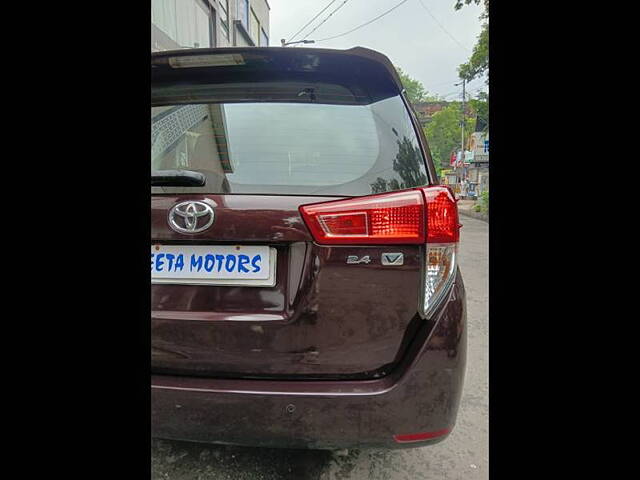 Used Toyota Innova Crysta [2016-2020] 2.4 V Diesel in Kolkata