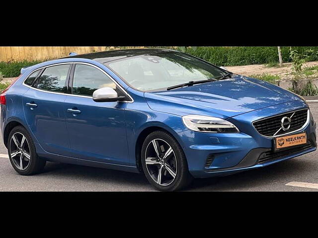 Used Volvo V40 [2016-2019] D3 R-Design in Delhi