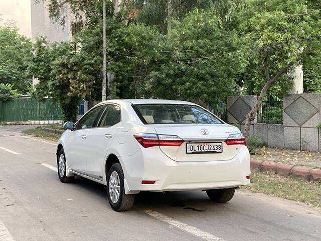 Used Toyota Corolla Altis G Petrol in Delhi