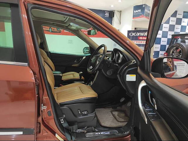 Used Mahindra XUV500 W11 in Kanpur