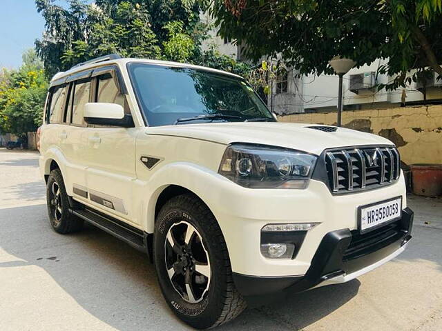 Used Mahindra Scorpio S11 MT 7S in Delhi