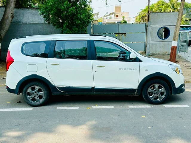 Used Renault Lodgy 110 PS RXZ 7 STR [2015-2016] in Vadodara