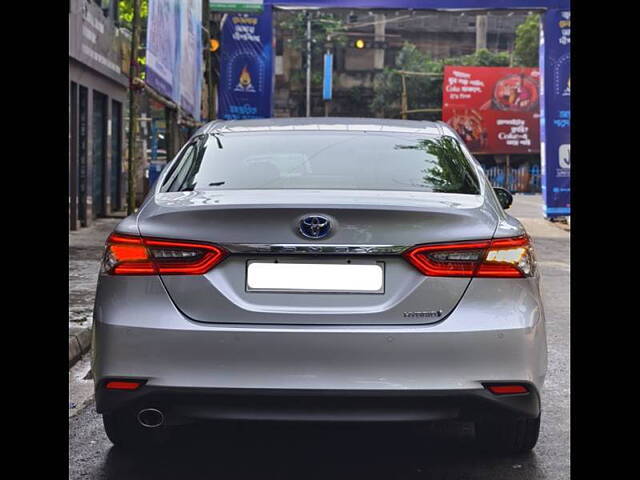 Used Toyota Camry Hybrid in Kolkata