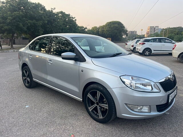 Used Skoda Rapid [2014-2015] 1.5 TDI CR Ambition with Alloy Wheels in Mohali