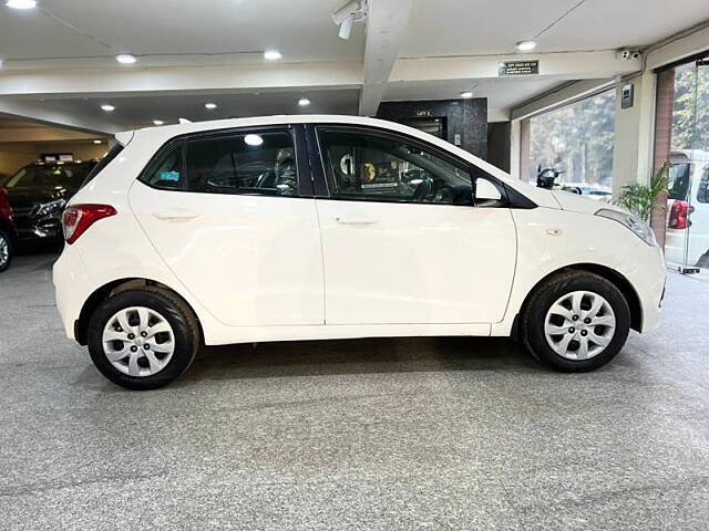 Used Hyundai Grand i10 Sportz (O) AT 1.2 Kappa VTVT [2017-2018] in Delhi