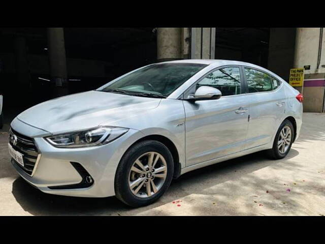 Used Hyundai Elantra SX 2.0 AT in Mumbai