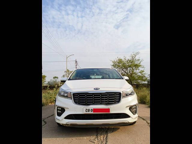 Used 2020 Kia Carnival in Raipur