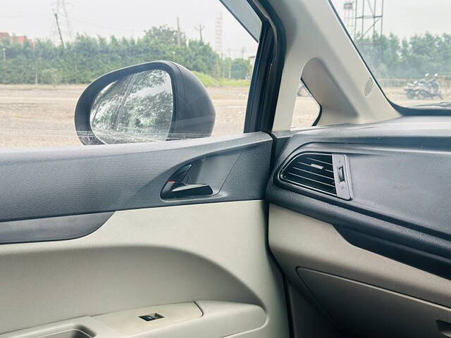 Used Mahindra Marazzo [2018-2020] M2 8 STR in Surat