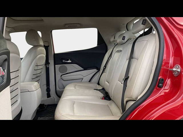 Used Mahindra XUV300 [2019-2024] W8 (O) 1.2 Petrol AMT in Pune